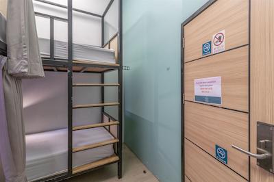 بانی بورو هاستل