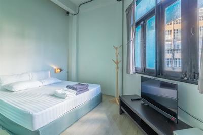 بانی بورو هاستل