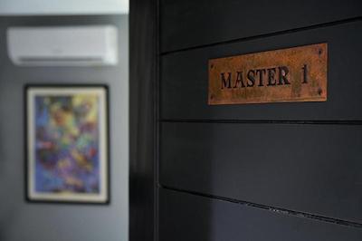 کستل بلک بانکوک