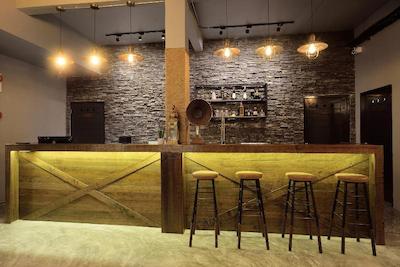 کستل بلک بانکوک