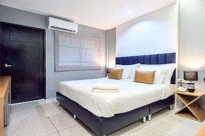 کستل بلک بانکوک