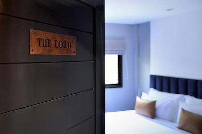 کستل بلک بانکوک