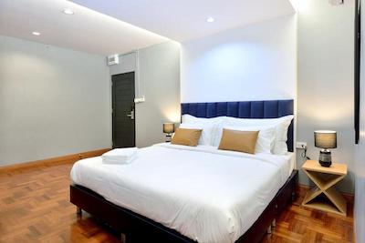 کستل بلک بانکوک