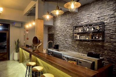 کستل بلک بانکوک