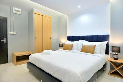 کستل بلک بانکوک