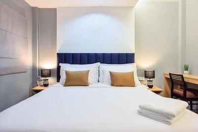 کستل بلک بانکوک