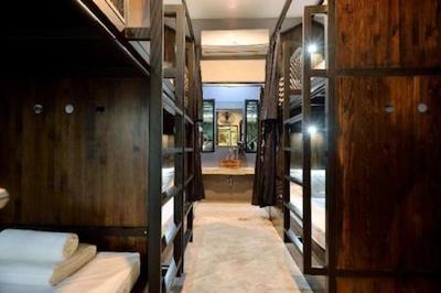 کستل بلک بانکوک