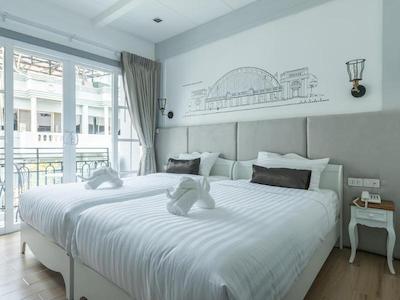 وایت ایوری بد برکفست