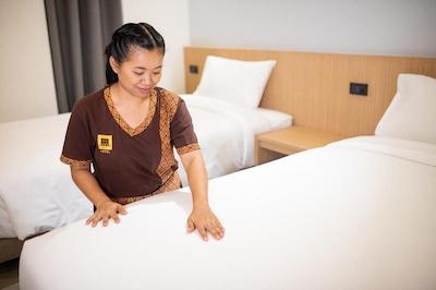 کیوبیک بنگنا هتل