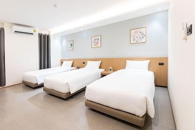 کیوبیک بنگنا هتل