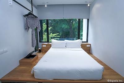 لوید اس اسن