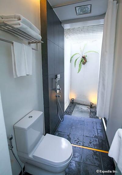 لوید اس اسن