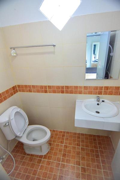 بی بی پلیس سوارنابومی ایرپورت