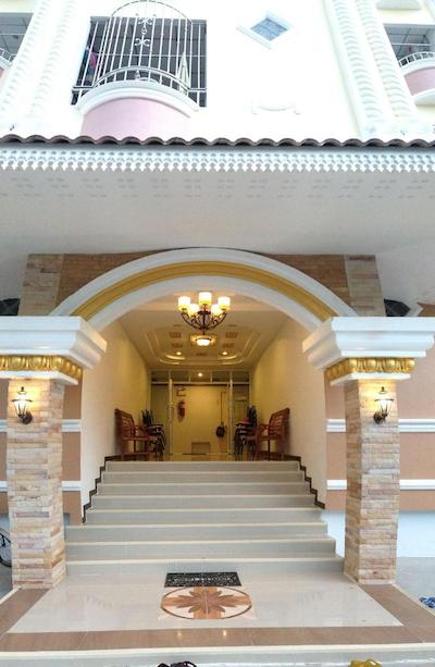 بی بی پلیس سوارنابومی ایرپورت