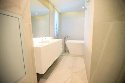 فرست پراید هتل