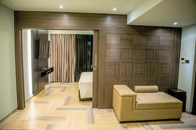 فرست پراید هتل