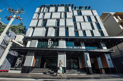 فرست پراید هتل