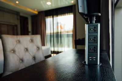 فرست پراید هتل