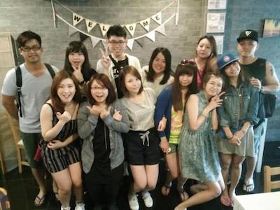 ایت تینگ کافه اند هاستل