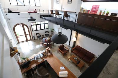 آپارتمان 45 هاستل ادالتز اونلی