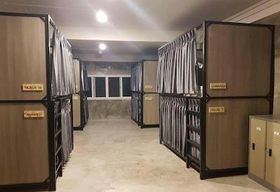 بورد گیم هاستل