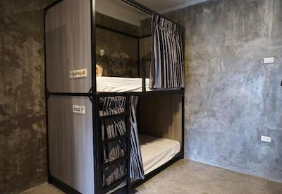 بورد گیم هاستل