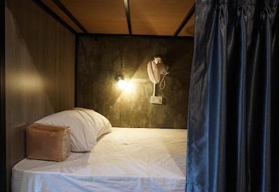 بورد گیم هاستل