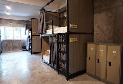 بورد گیم هاستل