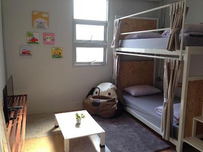 کیوبیک بانکوک هاستل