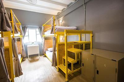 کیوبیک بانکوک هاستل