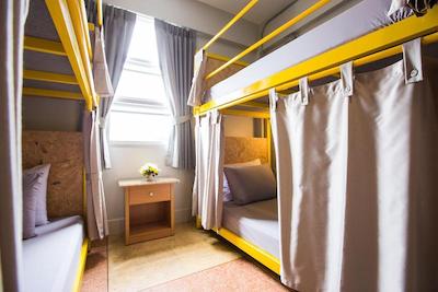 کیوبیک بانکوک هاستل