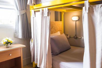 کیوبیک بانکوک هاستل