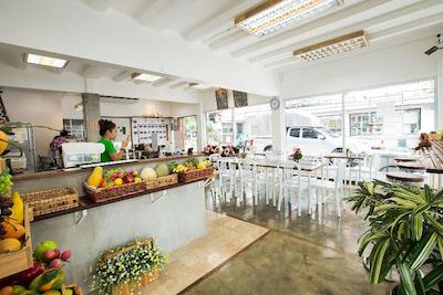 کیوبیک بانکوک هاستل