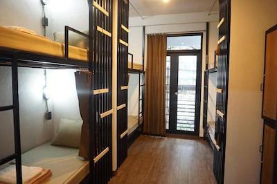 فیل گود بانکوک هاستل