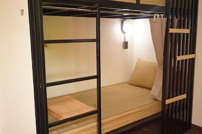 فیل گود بانکوک هاستل