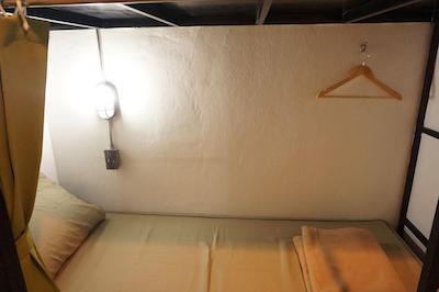 فیل گود بانکوک هاستل