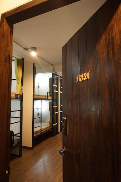 فیل گود بانکوک هاستل