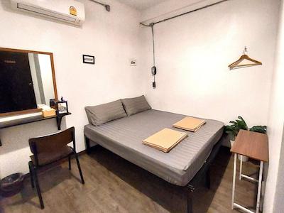 فیل گود بانکوک هاستل