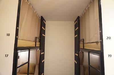 فیل گود بانکوک هاستل