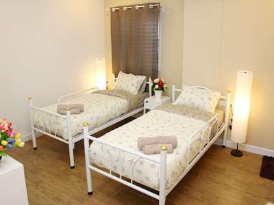 کی 79 روم هاستل