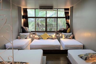 کلودی هاستل