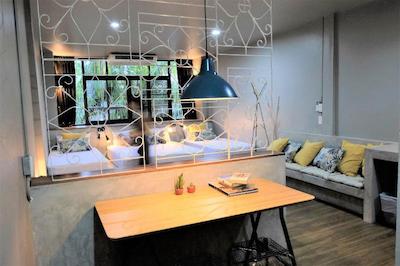 کلودی هاستل