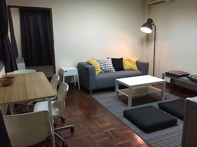 کلودی هاستل