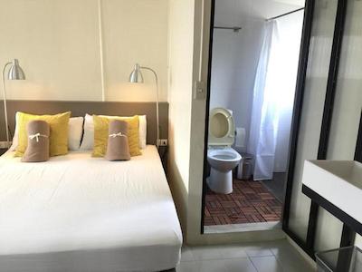 کلودی هاستل