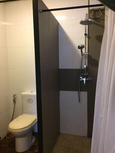 کلودی هاستل