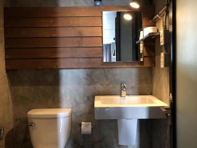 کلودی هاستل