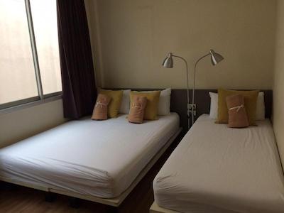 کلودی هاستل