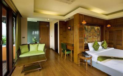 لمفو تری هاوس بوتیک هتل