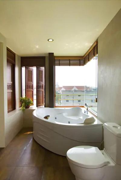 لمفو تری هاوس بوتیک هتل