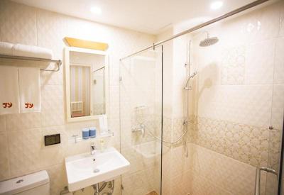 جی وای هتل لادپراو 35